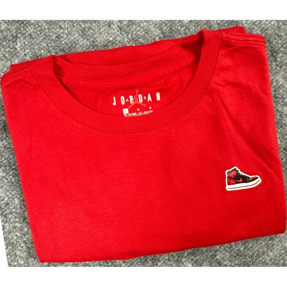 Jordan Boys Large 12-13Yrs Red Varsity Shoe Patch Air Jordan 1 Logo T Shirt NWT